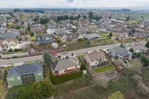 521 NW Mount Mazama St, McMinnville, OR 97128 - Photo 27