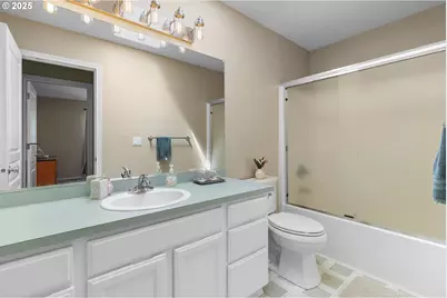 9495 SW Cherry Ln, Tualatin, OR 97062 - Photo 33