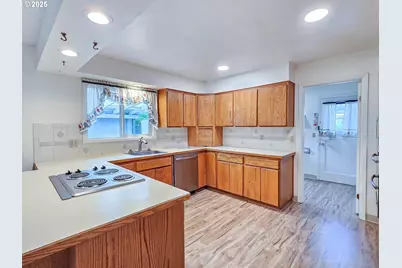 20175 SW Clarion St, Beaverton, OR 97003 - Photo 7