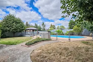 20175 SW Clarion St, Beaverton, OR 97003 - Photo 29