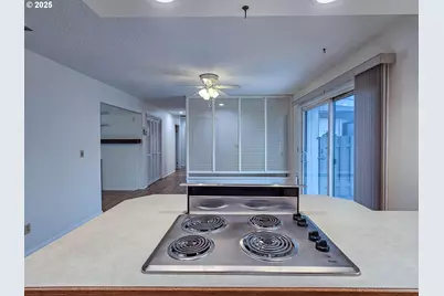 20175 SW Clarion St, Beaverton, OR 97003 - Photo 9