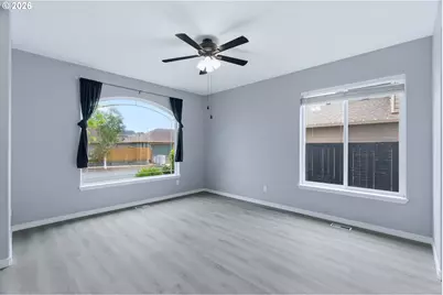 359 NW Eagle Feather St, Salem, OR 97304 - Photo 7
