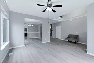359 NW Eagle Feather St, Salem, OR 97304 - Photo 5