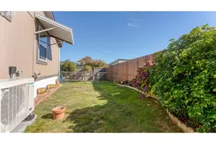 3065 Knott Terrace, Coos Bay, OR 97420 - Photo 31