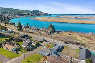 67 Spruce St, Wheeler, OR 97147 - Photo 3