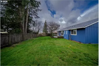 708 E Heintz St, Molalla, OR 97038 - Photo 27
