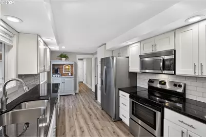 10891 SE Spruce View Ln, Happy Valley, OR 97086 - Photo 11