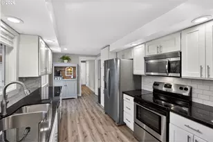 10891 SE Spruce View Ln, Happy Valley, OR 97086 - Photo 11