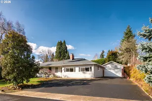 10891 SE Spruce View Ln, Happy Valley, OR 97086 - Photo 3