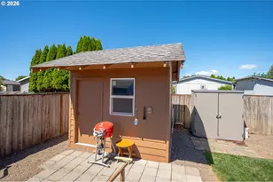 1425 SW Emily Dr, McMinnville, OR 97128 - Photo 41