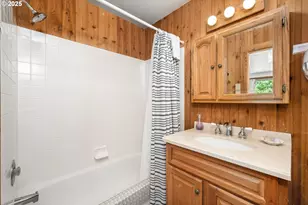 54444 McKenzie River Dr, Blue River, OR 97413 - Photo 29