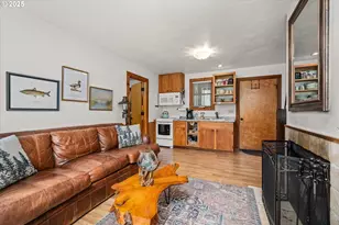 54444 McKenzie River Dr, Blue River, OR 97413 - Photo 5