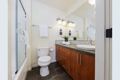 7940 SW 31st Ave, Portland, OR 97219 - Photo 25