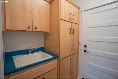 1023 Lupine St, Springfield, OR 97477 - Photo 35
