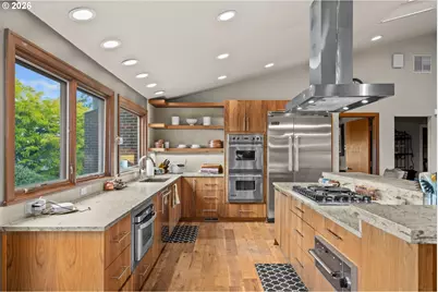 13237 Knaus Rd, Lake Oswego, OR 97034 - Photo 11