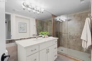 13237 Knaus Rd, Lake Oswego, OR 97034 - Photo 45