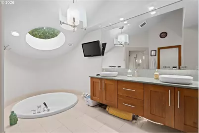 13237 Knaus Rd, Lake Oswego, OR 97034 - Photo 21