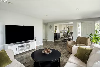 2520 SW Towle Ave, Gresham, OR 97080 - Photo 7