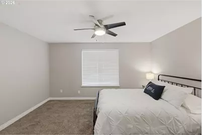 8225 SW Shenandoah Way, Tualatin, OR 97062 - Photo 23