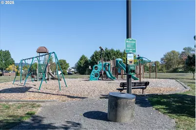 1906 Melody Way, Longview, WA 98632 - Photo 33