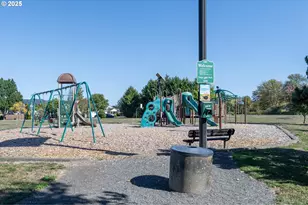 1906 Melody Way, Longview, WA 98632 - Photo 33