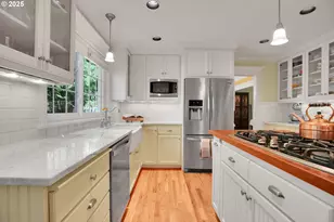 4023 Melissa Dr, Lake Oswego, OR 97034 - Photo 13