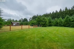 38712 River Dr, Lebanon, OR 97355 - Photo 35