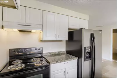 1675 NE Juniper Ave, Gresham, OR 97030 - Photo 11
