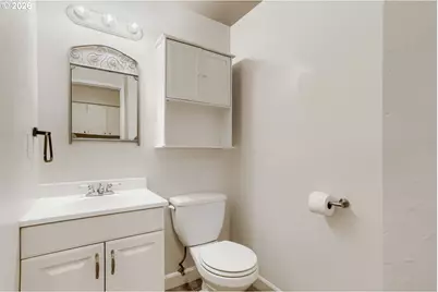1675 NE Juniper Ave, Gresham, OR 97030 - Photo 15