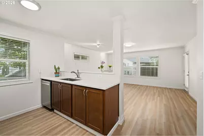 15056 NW Central Dr #701, Portland, OR 97229 - Photo 5