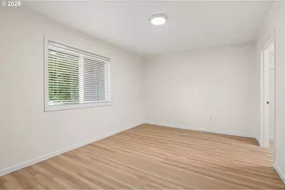 15056 NW Central Dr #701, Portland, OR 97229 - Photo 17