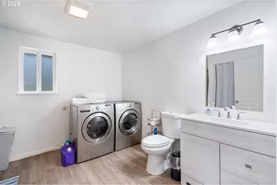 6670 Seattle Ave, Bay City, OR 97107 - Photo 17