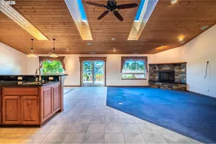 277 10th St, Bandon, OR 97411 - Photo 9