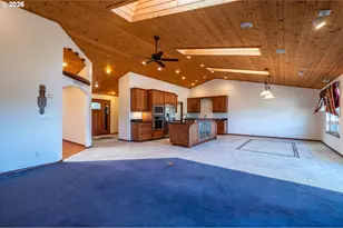 277 10th St, Bandon, OR 97411 - Photo 13