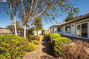 277 10th St, Bandon, OR 97411 - Photo 41