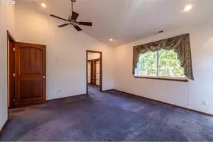 277 10th St, Bandon, OR 97411 - Photo 33