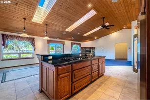 277 10th St, Bandon, OR 97411 - Photo 19