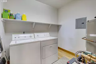 2777 NW Savier St, Portland, OR 97210 - Photo 27