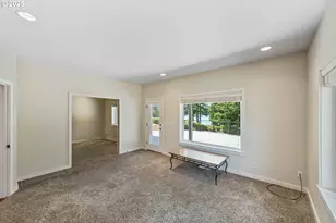 62560 Crown Point Rd, Coos Bay, OR 97420 - Photo 21