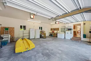 62560 Crown Point Rd, Coos Bay, OR 97420 - Photo 17