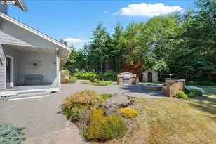 62560 Crown Point Rd, Coos Bay, OR 97420 - Photo 33