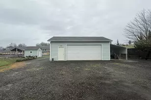 210 Palomino Ave, Roseburg, OR 97471 - Photo 41