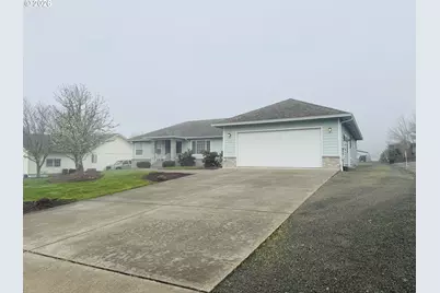 210 Palomino Ave, Roseburg, OR 97471 - Photo 7