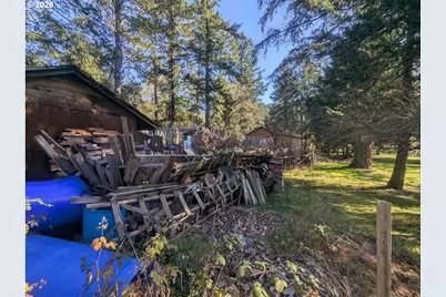 464 Lou Gray Dr, Myrtle Creek, OR 97457 - Photo 7