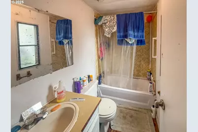 301 Conrad St, Myrtle Creek, OR 97457 - Photo 11