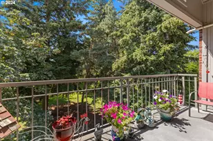 15420 NE Knott St, Portland, OR 97230 - Photo 5