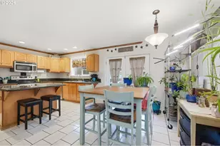 6842 Jessica Dr, Springfield, OR 97478 - Photo 5