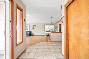 19345 Vincent Dr, Oregon City, OR 97045 - Photo 5