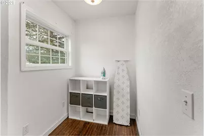 523 W Broccoli St, Roseburg, OR 97471 - Photo 25