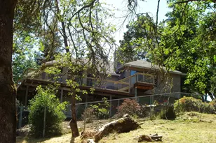 321 Arcadia Dr, Roseburg, OR 97471 - Photo 1